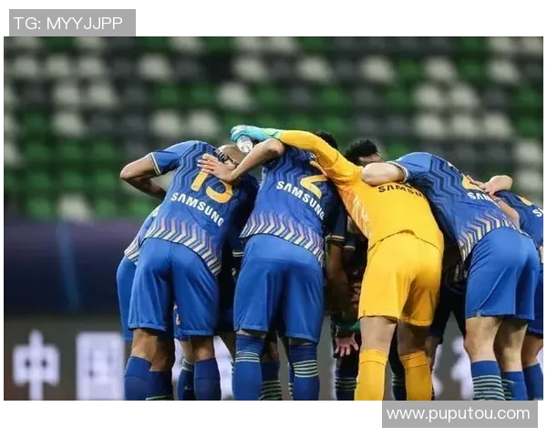 苏宁与恒大首战激烈对决赛场风云再起引发球迷热议