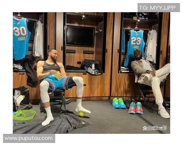 黄蜂与热火2015年10月29日激战回顾球场上的精彩瞬间与战术分析 黄蜂与热火2015年10月29日激战回顾球场上的精彩瞬间与战术分析